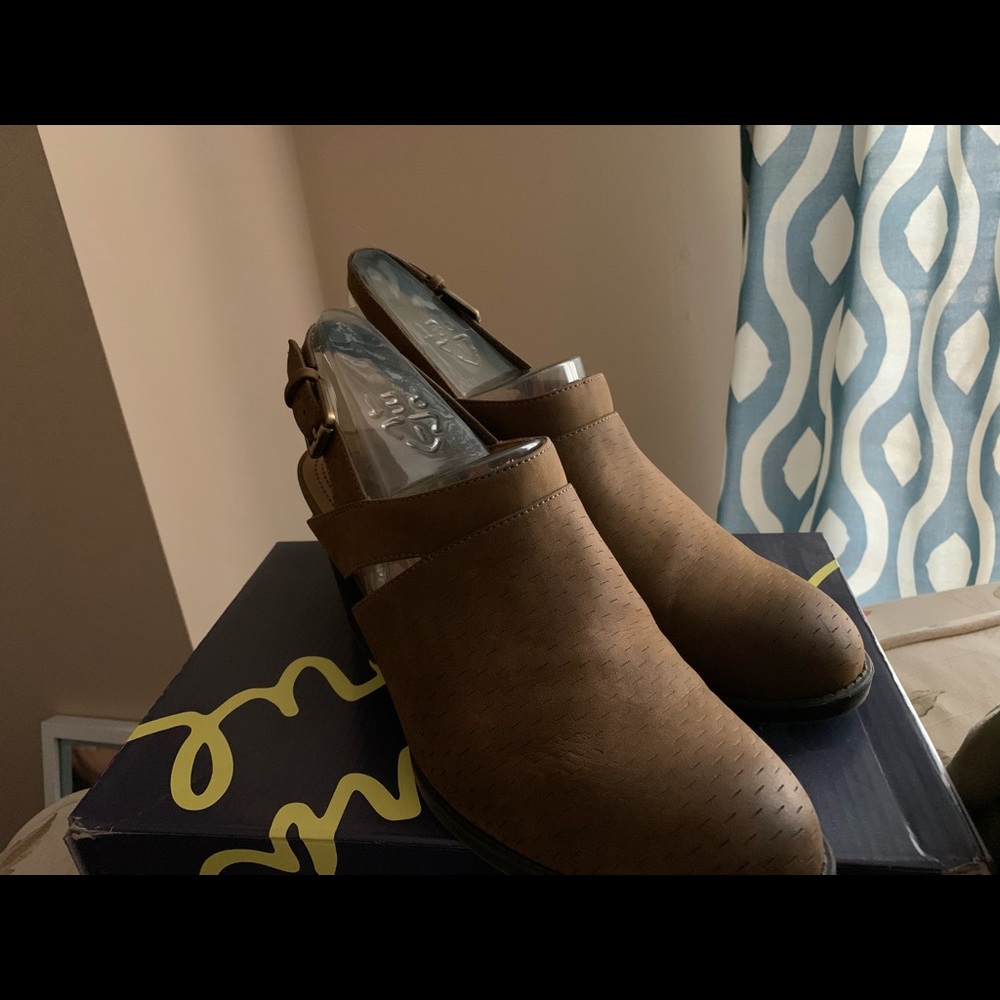 Natural Soul booties